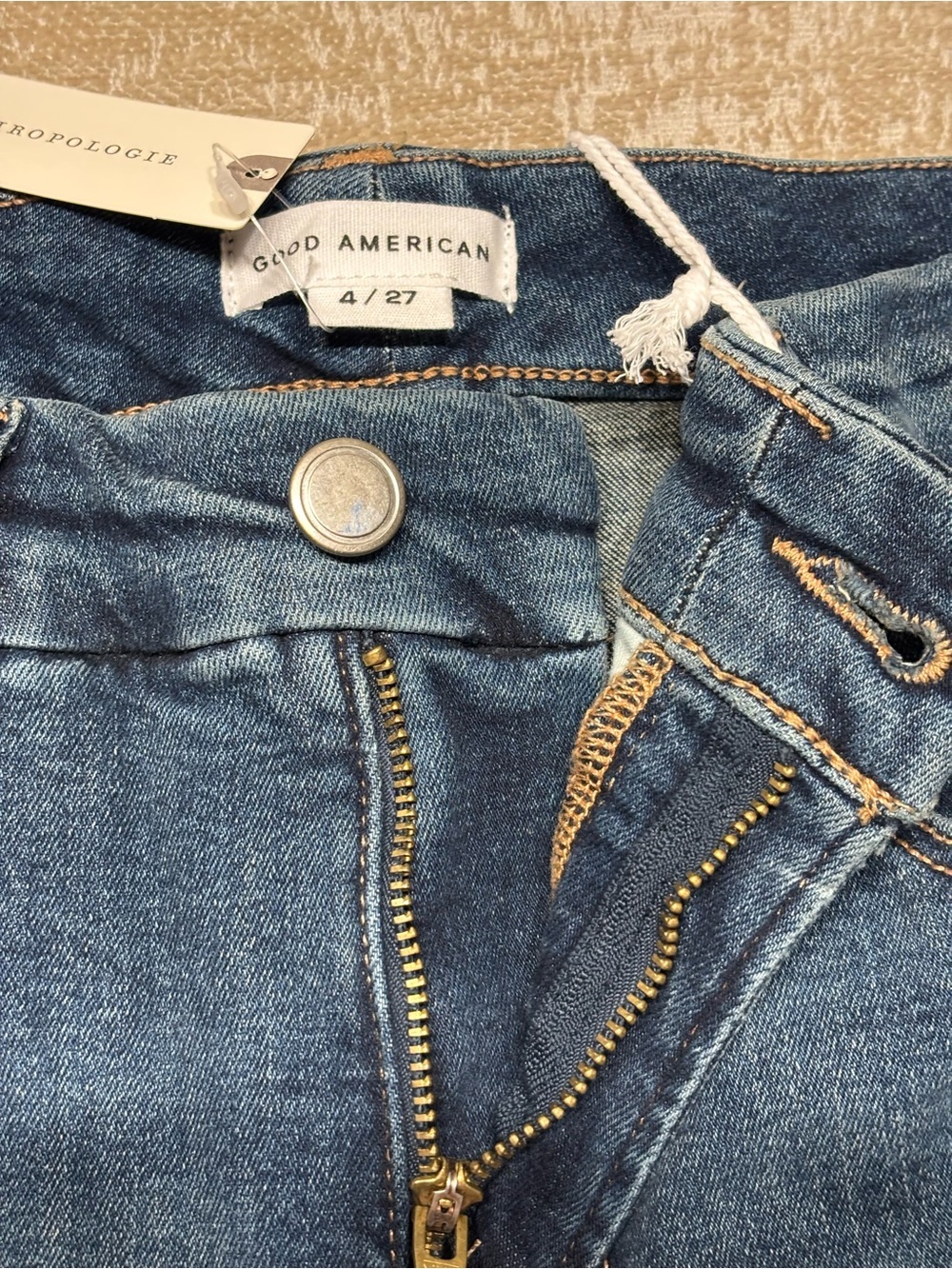 π·οΈ Good American Good Capri Skinny Jeans Mid Rise Crop Split Cuff Blue 4/27 NWT - Picture 9 of 16